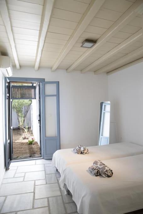 Beachfront 2Br Apartment - Free Parking Livadi (Serifos) Exterior foto